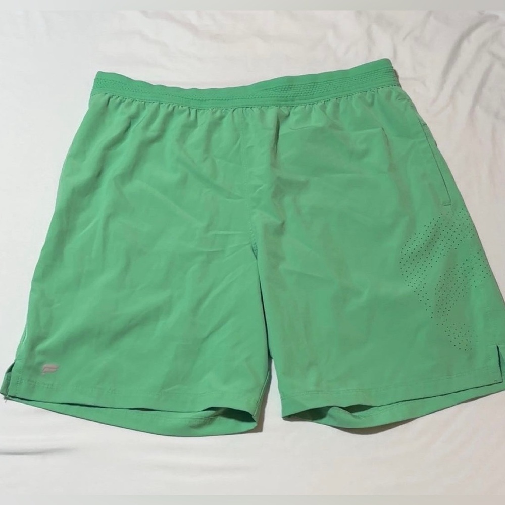 Green Fabletics The Only Short II Medium Lined